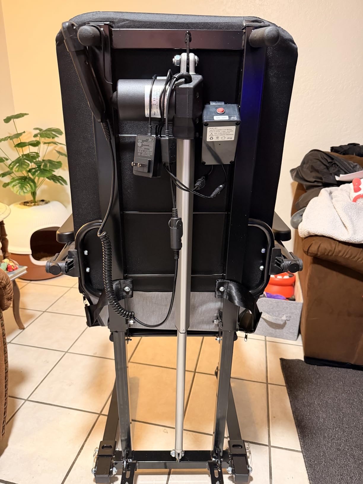 Upgrade Steel Electric Lift Chair with Advanced Wheels and PU Cushion, Floor Lift for Elderly, Support Up to 400 LBS, Safety Seat Belts and Handrails, Suitable for Home or Care Facilities Use, Black customer photo 2