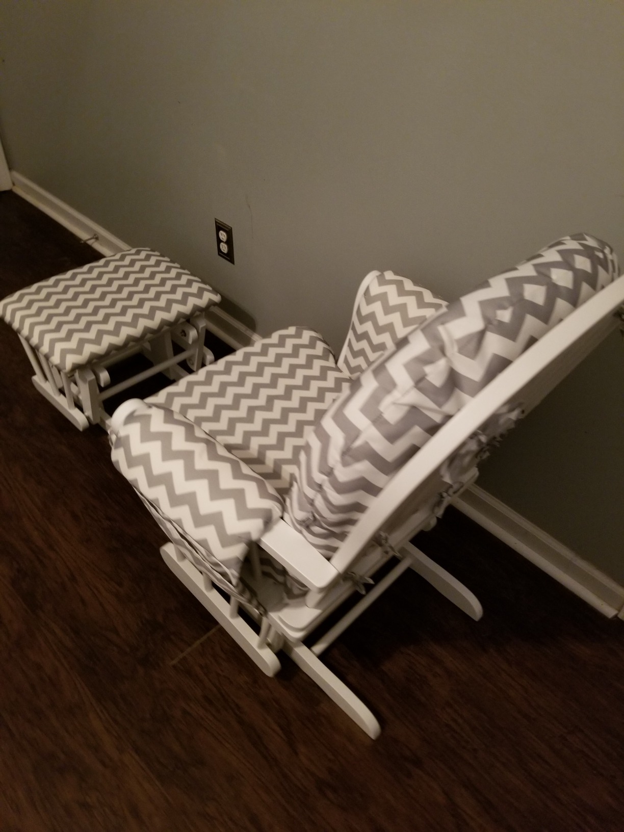 Costzon Nursery Glider with Ottoman, Upholstered Comfort Glider Rocker with Padded Cushion, Storage Pocket, Solid Wood Base customer photo 1