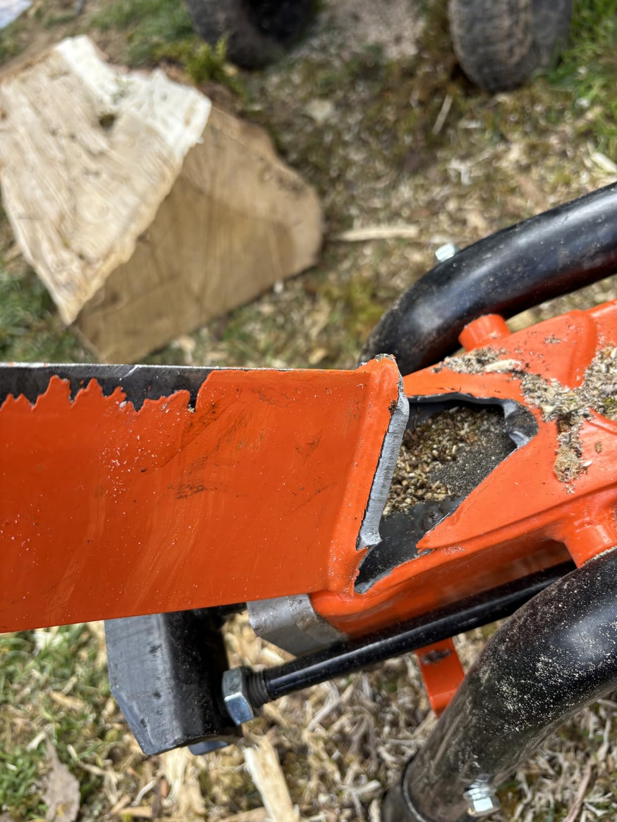 VEVOR Electric Log Splitter, 6.5 Tons Electric Wood Splitter, 1500W 15 Amp Motor, Portable Firewood Splitting Machine customer photo 1