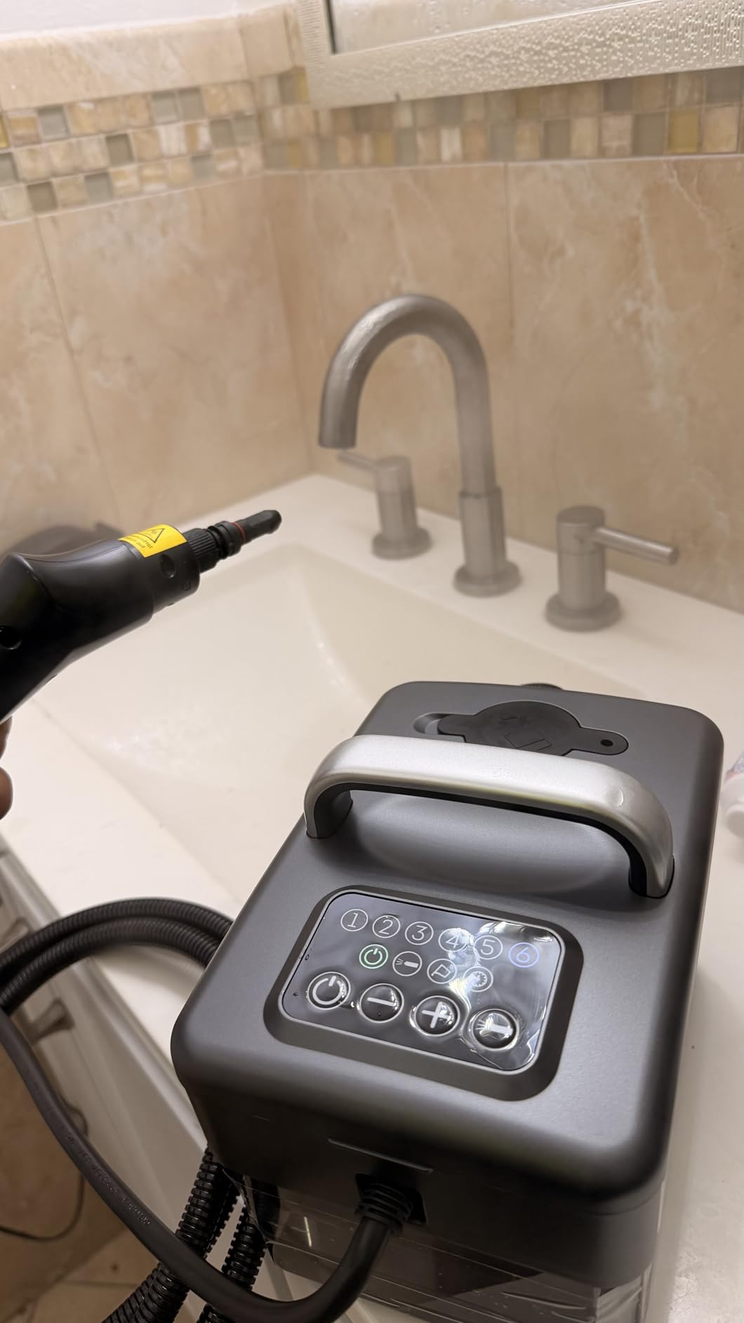 Steam Cleaner for Home - 1600ML Water Tank 15s Heat-Up Portable Steamer customer photo 1