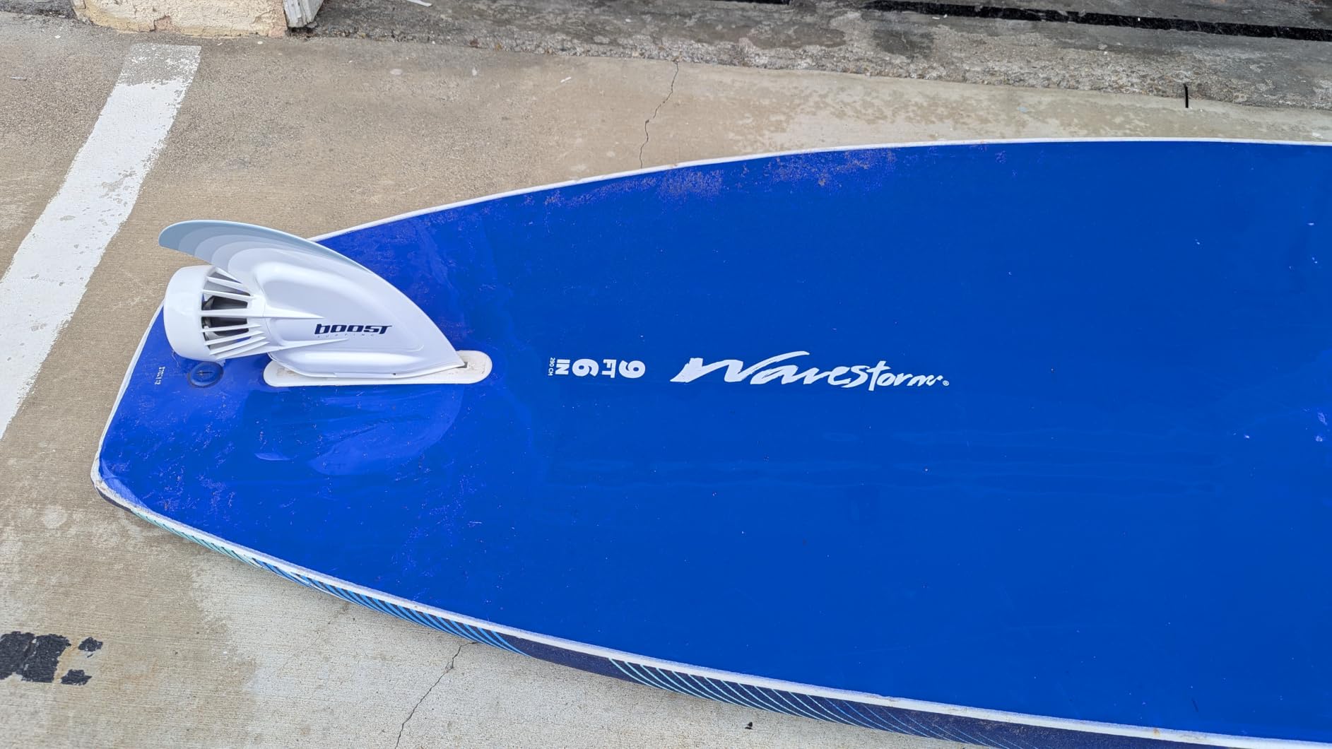Boost Surfing Fin Plus - Electric Motor for Surfboards, SUPs and Kayaks. Lightweight, Compact, and Shockingly resistant Electric Fin with Remote Control. (Boost Fin Plus) customer photo 1