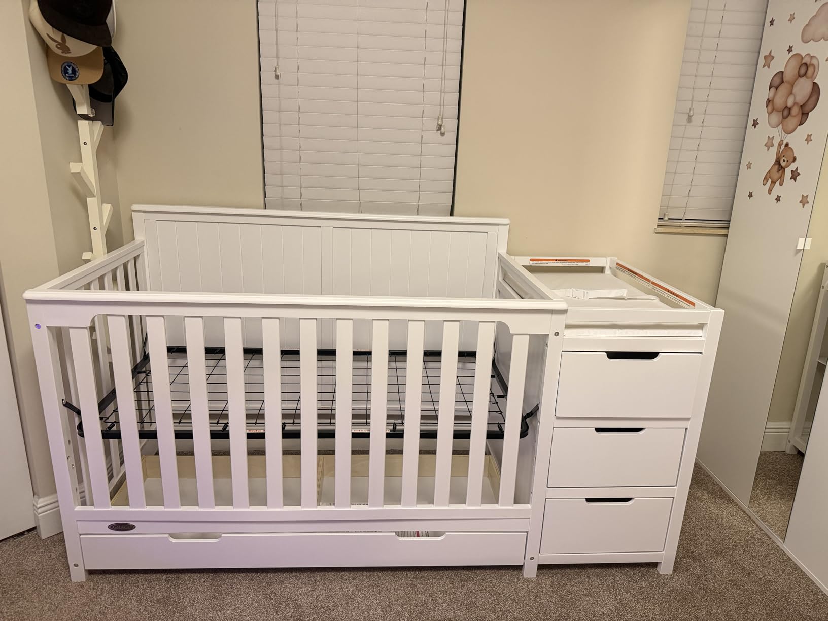 Graco Hadley 5-in-1 Convertible Crib & Changer, Driftwood | GREENGUARD Gold Certified, Converts to Toddler Bed and Full Bed, 4 Adjustable Mattress Heights customer photo 1