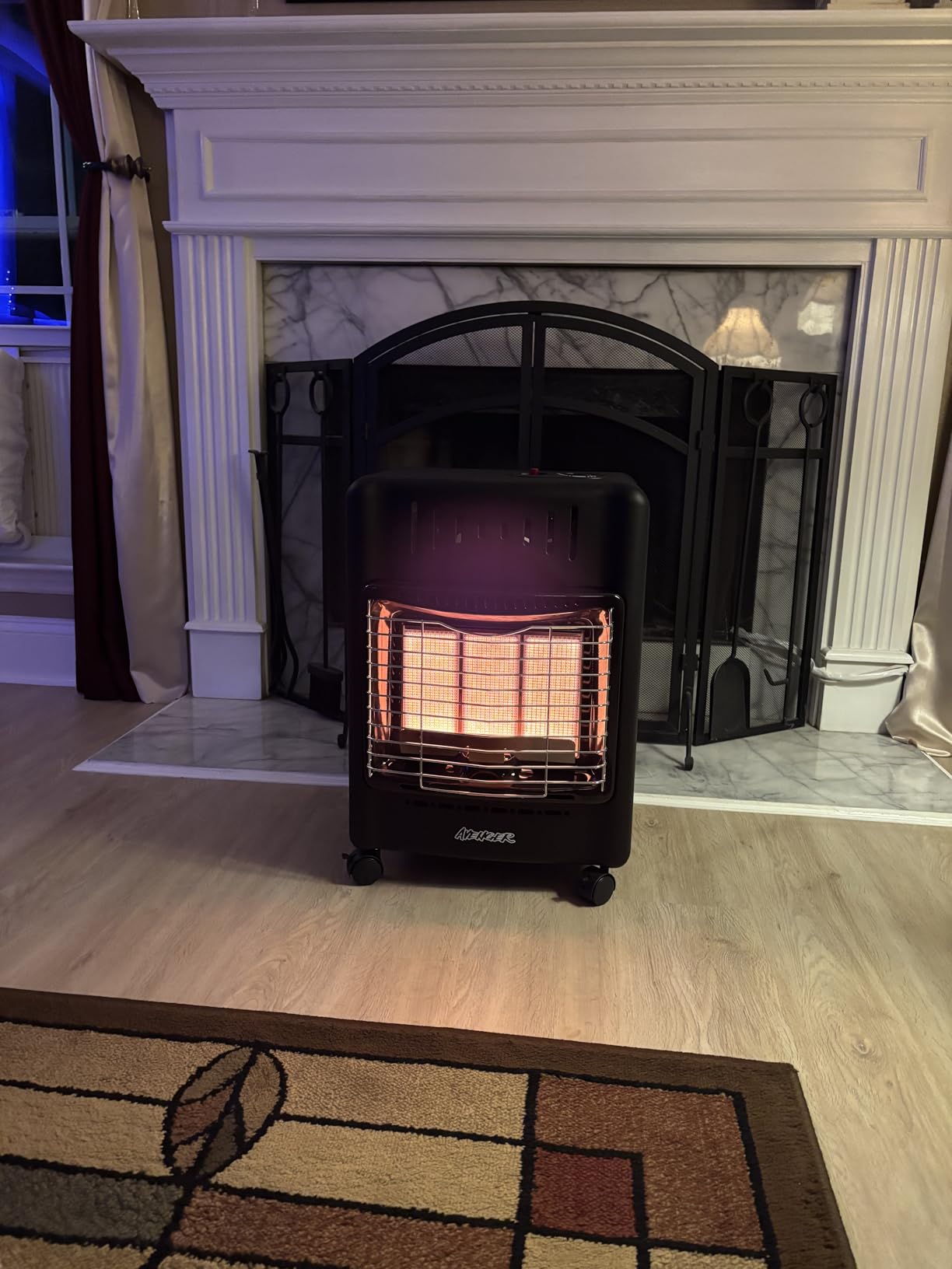 Avenger Portable Outdoor Propane Cabinet Heater - 18,000 BTU Radiant Gas Heater with Tip-Over & ODS Safety Shut-Off - Model # 22BF-A00 customer photo 2
