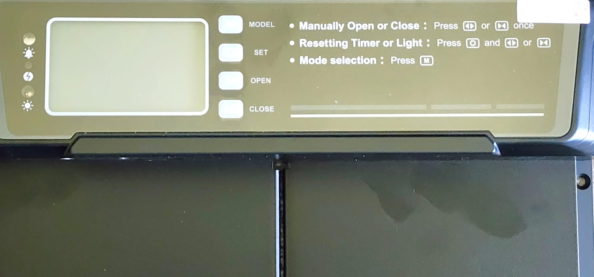 INNOLAND Large Size Automatic Chicken Coop Door Solar Powered - Timer/Manual Mode, Solar Chicken Coop Door Anti-Pinch, Aluminum Alloy Chicken Door | 20M Remote Control | Higher Battery Capacity customer photo 1
