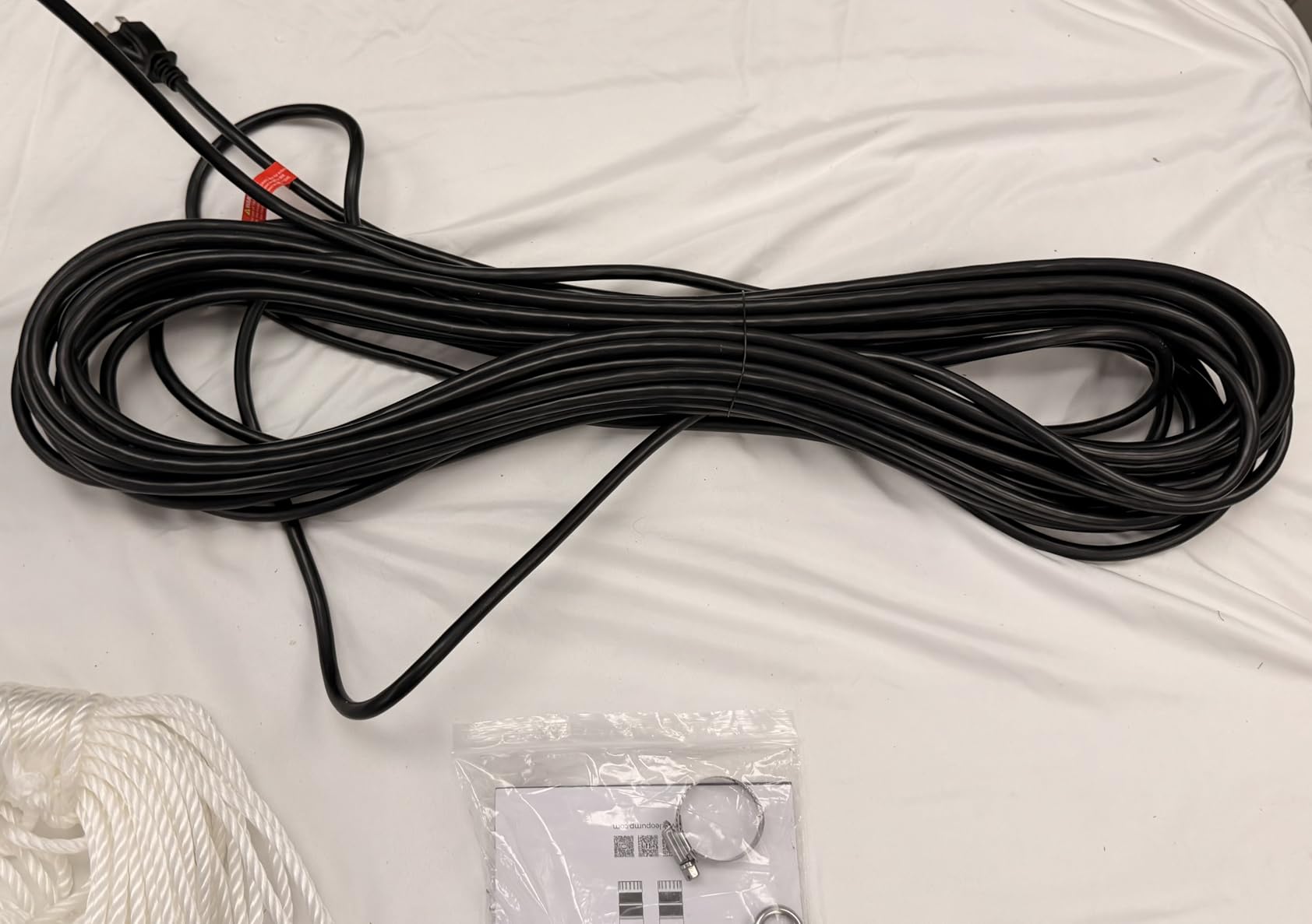 LEO 1.5HP Auto ON/OFF Deep Well Pump 170FT Head Deep Well Submersible Pump | 2200GPH Submersible Well Pump with 72FT Power Cord 115V, Stainless Steel customer photo 1