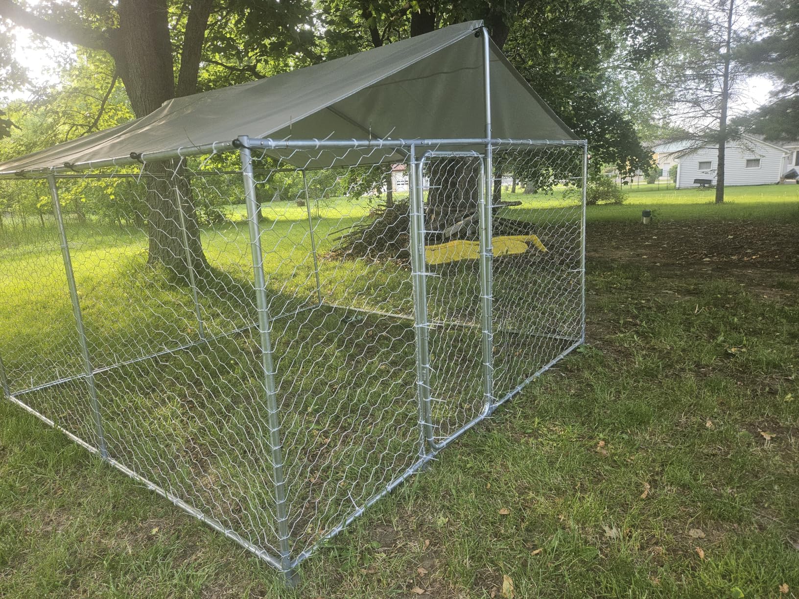 10x10 ft Outdoor Dog Kennel, Heavy Duty Dog Pens for Large Dogs | Heavy Duty & Easy Assembly & Rust Resistant & Waterproof Roof & Galvanized & Welded Wire & Durable & Dual Lock & w/ manual customer photo 2