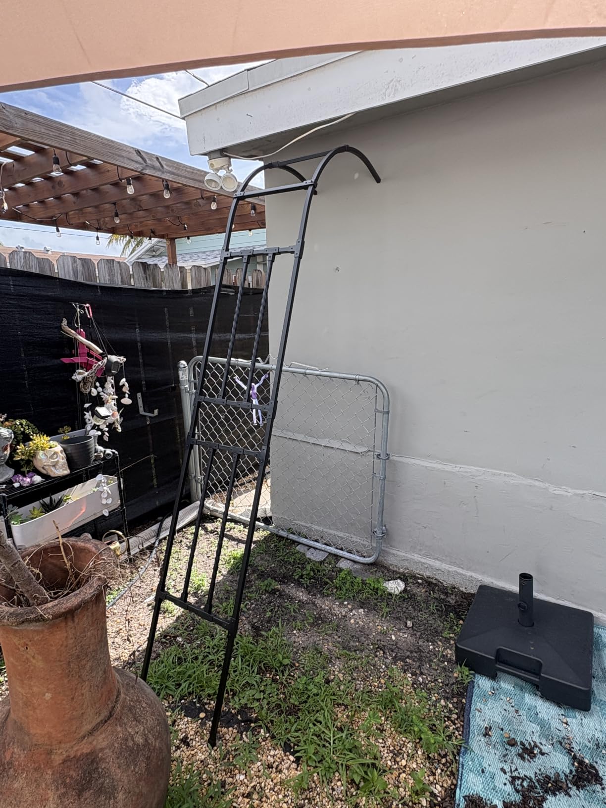 Square Tube Metal Garden Arch Trellis for Climbing Plants, 4.9x7.9FT | Sturdy Metal Arbor For Climbing Vines & Roses, Ideal For Patio, Lawn, Backyard & Wedding Decor, Rust Resistant Frame customer photo 2