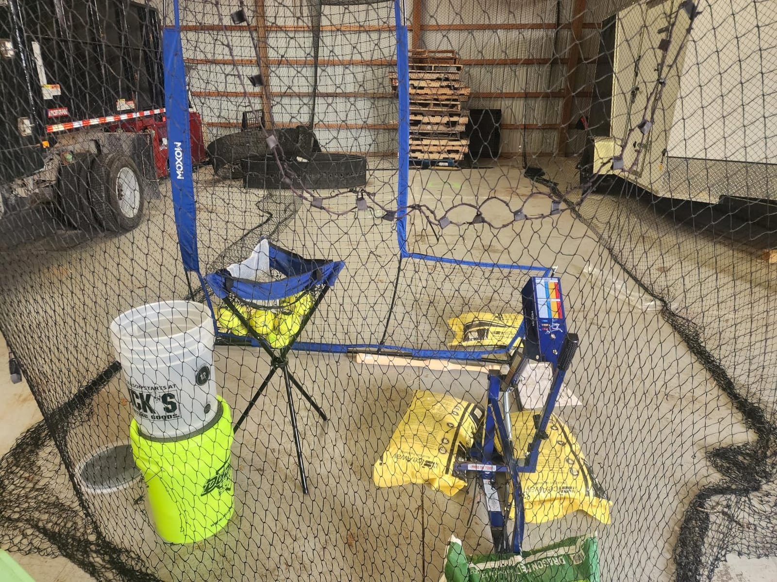MOXOW Sagitta Baseball & Softball Pitching Machine 3-in-1 Bundle customer photo 2