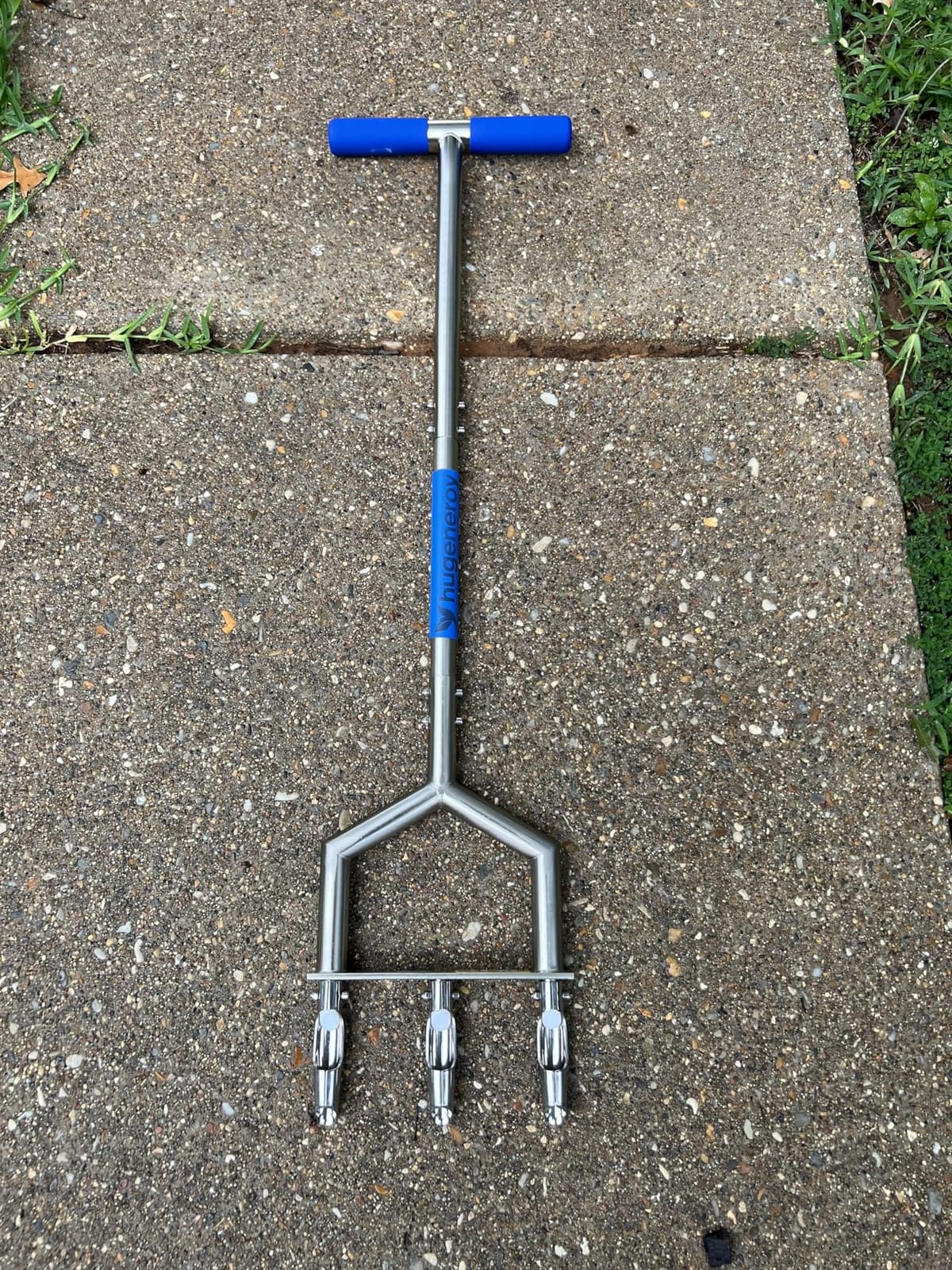 Heavy Duty Steel Hollow Tine Core Aerator for Clay Soil, Non-Clog - Anti-Clogging Beveled Tines, Compacted Soil & Clay Friendly, Replaceable Tines, Wide Foot Plate, Semi-Assembled customer photo 2