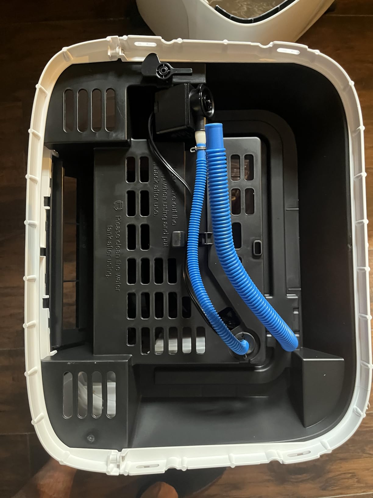 SereneLife Portable Swamp Cooler with 12000 CFM Power - Industrial Evaporative Air Cooler for Large Indoor & Outdoor Spaces, 150 L Tank, 60° Oscillation, 12-Hour Timer, Wi-Fi & Remote Control customer photo 2