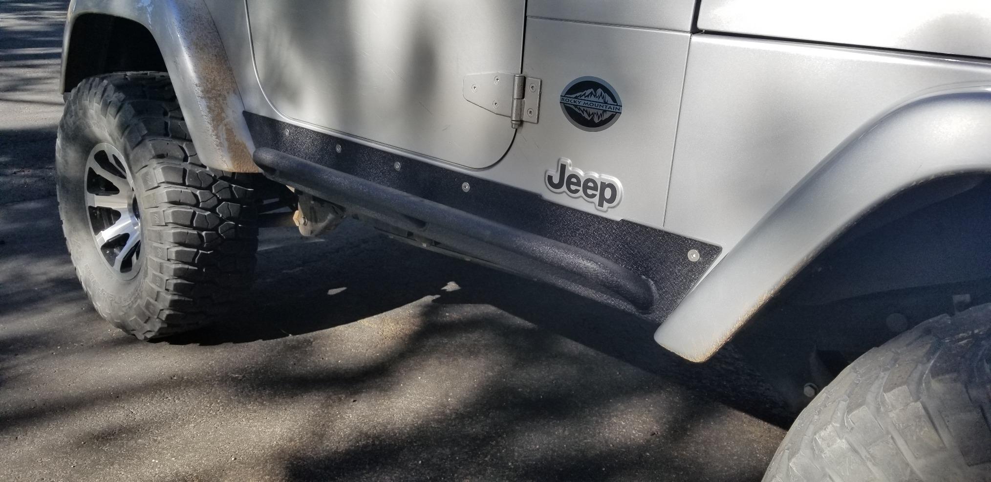 Smittybilt XRC Rock Sliders with Step – Textured Black (97-06 TJ) - SB76871 customer photo 1