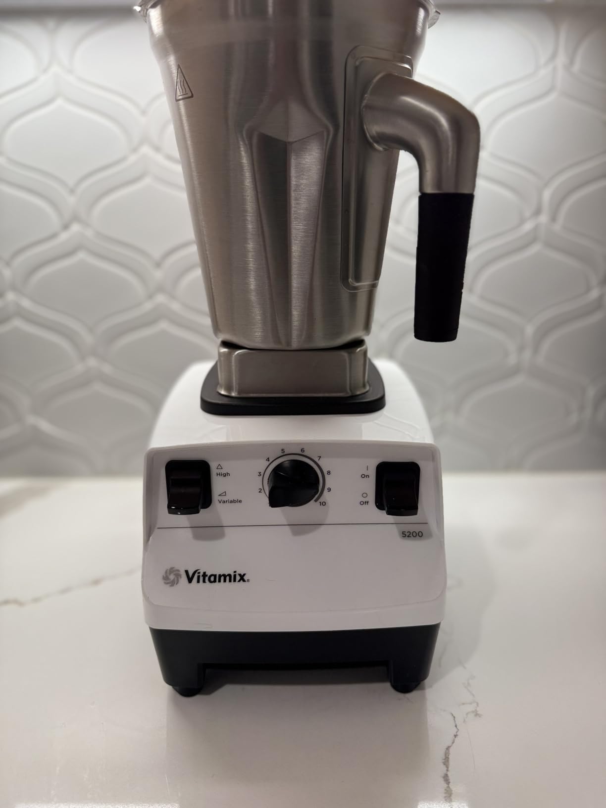 Vitamix 5200 Professional-Grade Blender, 64 oz. Container, Black customer photo 1