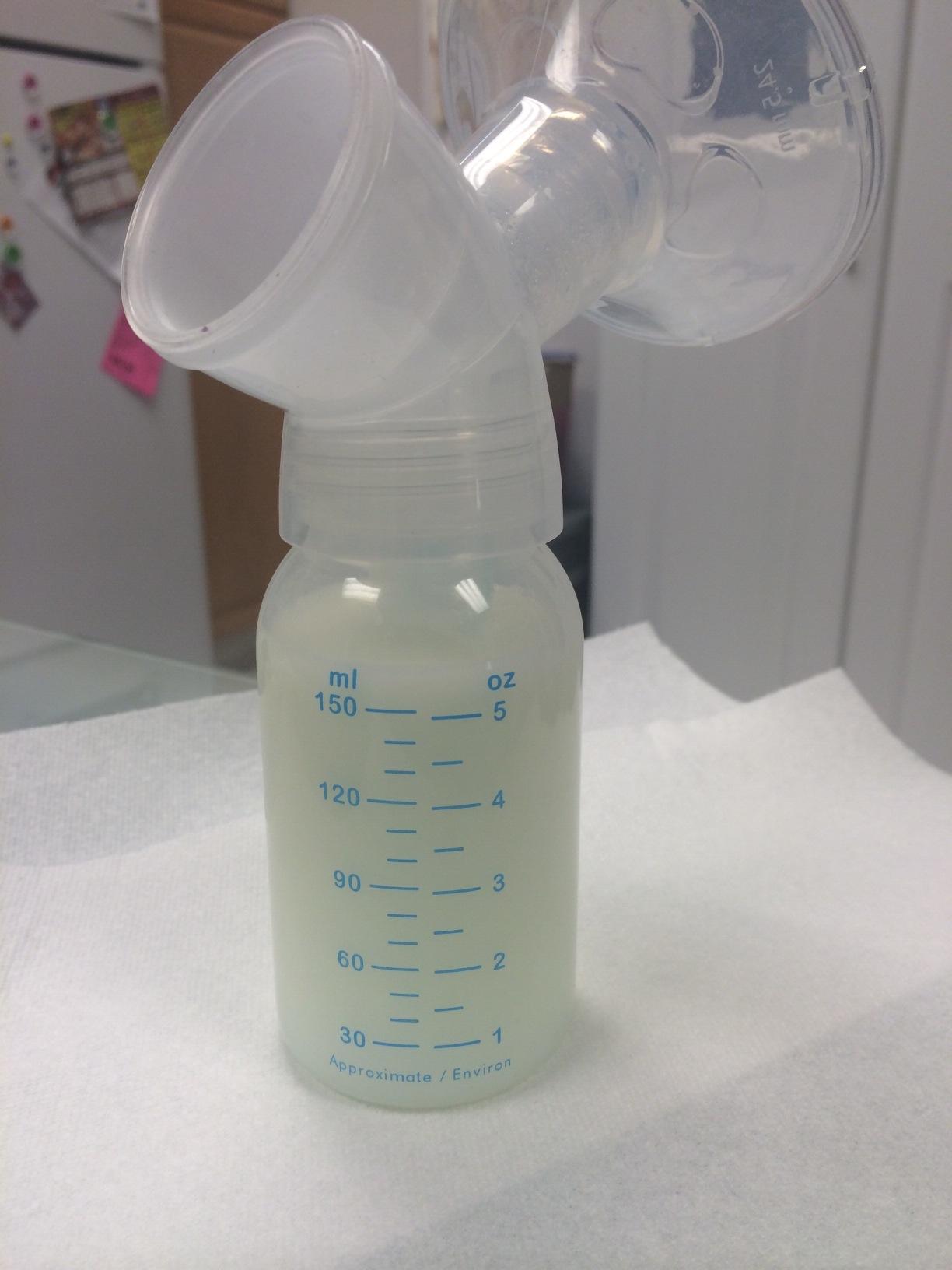 Evenflo Feeding Hospital Strength Deluxe Advanced Breast Feeding Closed System Double Electric Pump with 32 Settings - Additional Accessories Included customer photo 1