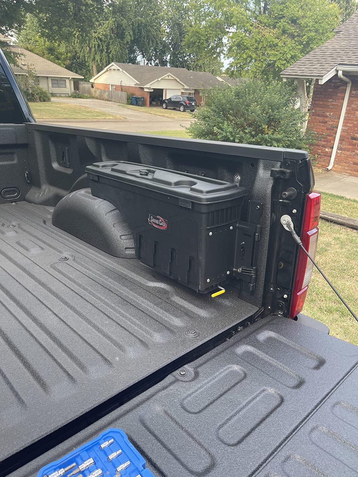 RealTruck UnderCover SwingCase Truck Bed Storage Box | SC205D | Fits 2017 - 2025 Ford F-250/350 Super Duty Drivers Side customer photo 2