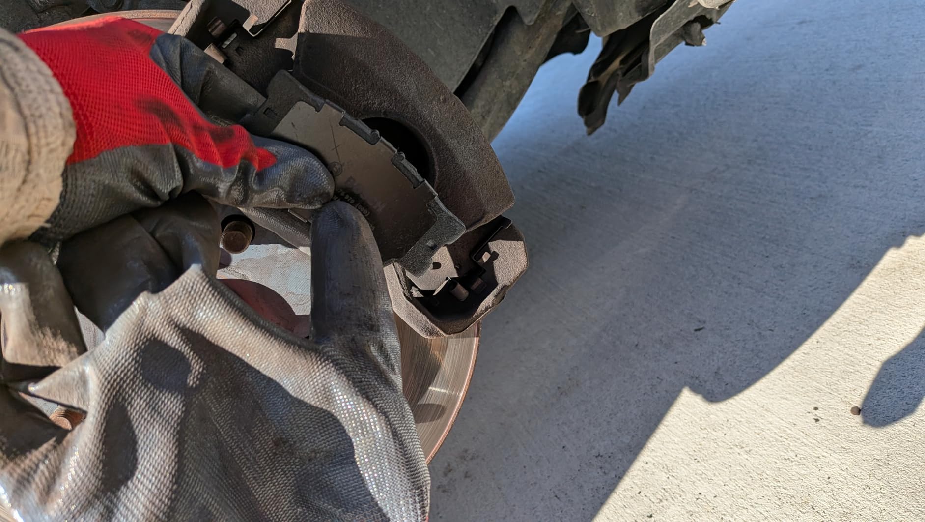 BOSCH BC1212 QuietCast Premium Ceramic Disc Brake Pad Set - Rear customer photo 2