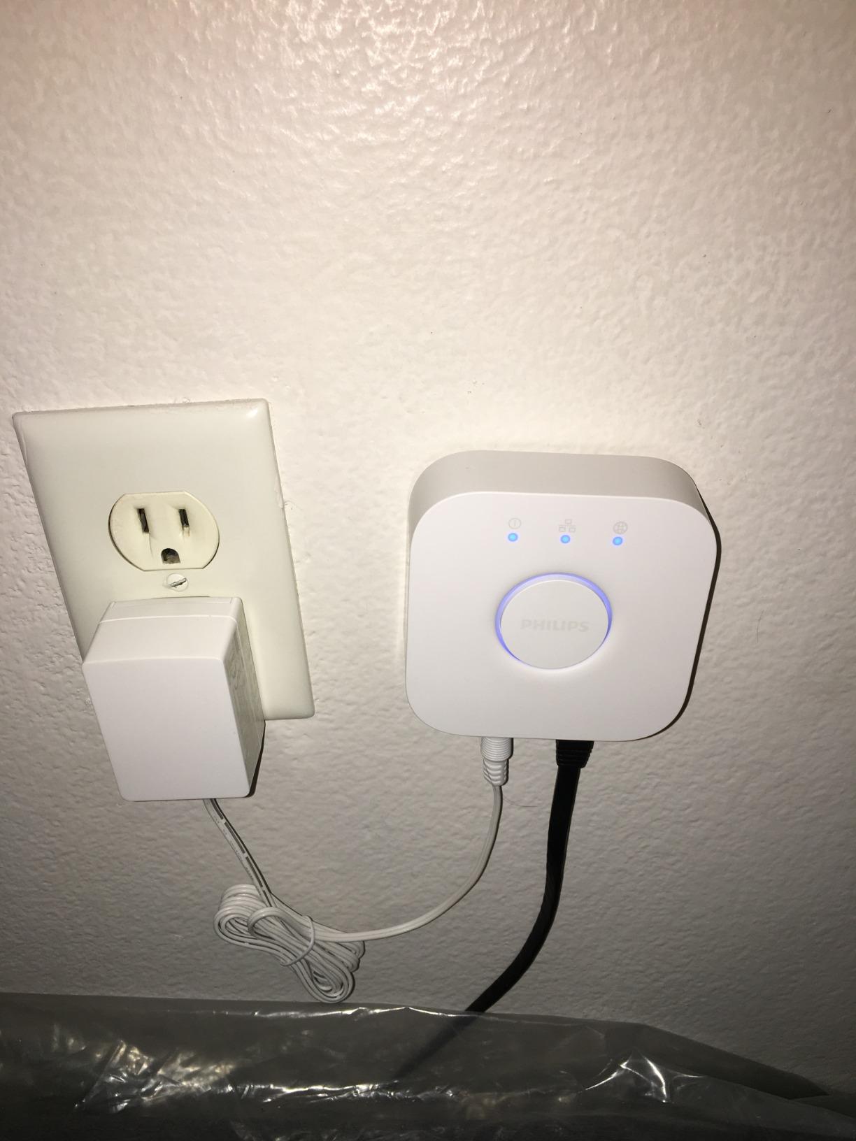 Philips Hue Bridge, Unlock the Full Potential of Hue Bridge System, Multi-Room and Out-of-Home Control, Create Automations and Zones, Smart Lighting Hub, Works with Voice and Matter-Compatible customer photo 1