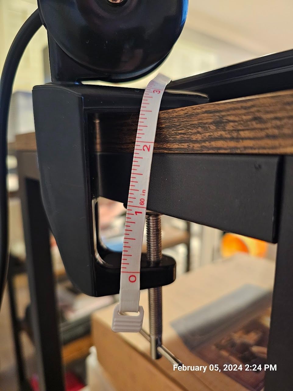 Brightech LightView PRO Magnifying Desk Lamp, 2.25x Light Magnifier, Adjustable Magnifying Glass with Light for Crafts, Reading, Close Work - Black customer photo 2