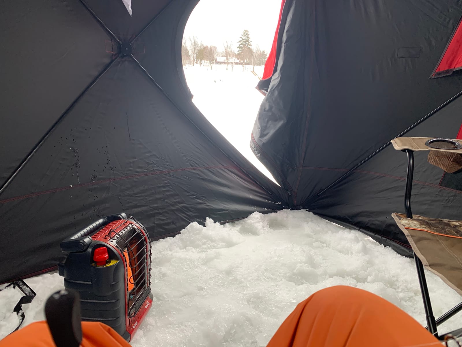THUNDERBAY Ice Cube 2-4 Man Portable Ice Shelter, 24/34 Square Feet of Fishable Area, Portable 2-3 Person Ice Shanty customer photo 1