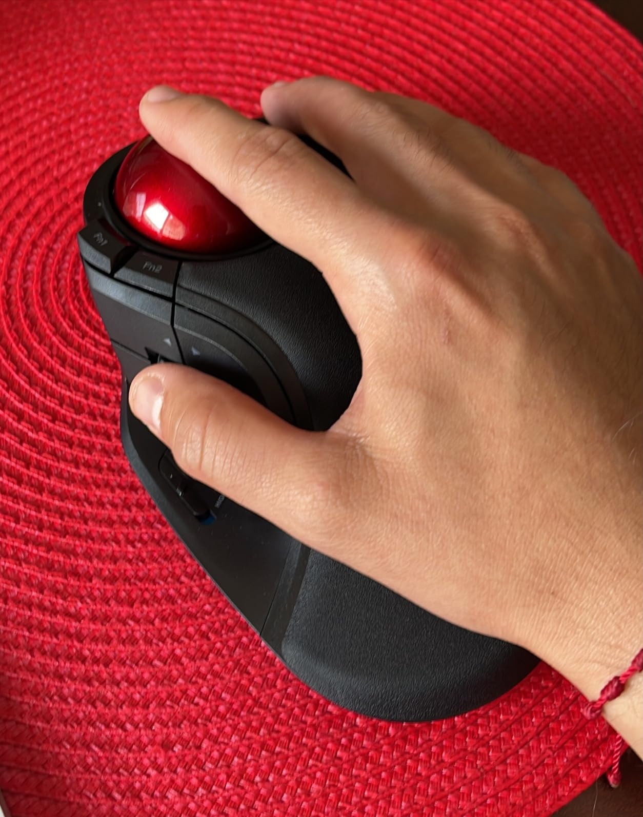 ELECOM Huge Trackball Mouse, 2.4GHz Wireless, Index Finger Control customer photo 2