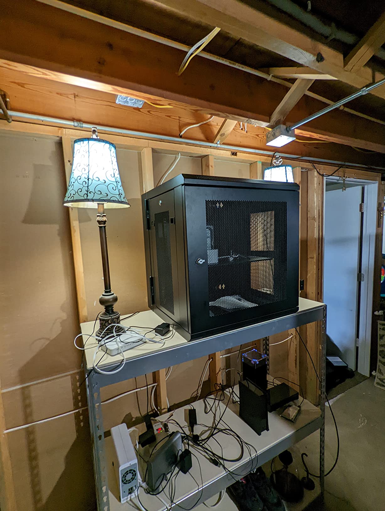 StarTech 15U Wall-Mount Cabinet, 19in, 4-Post, 16in Deep (RK1520WALHM) customer photo 1