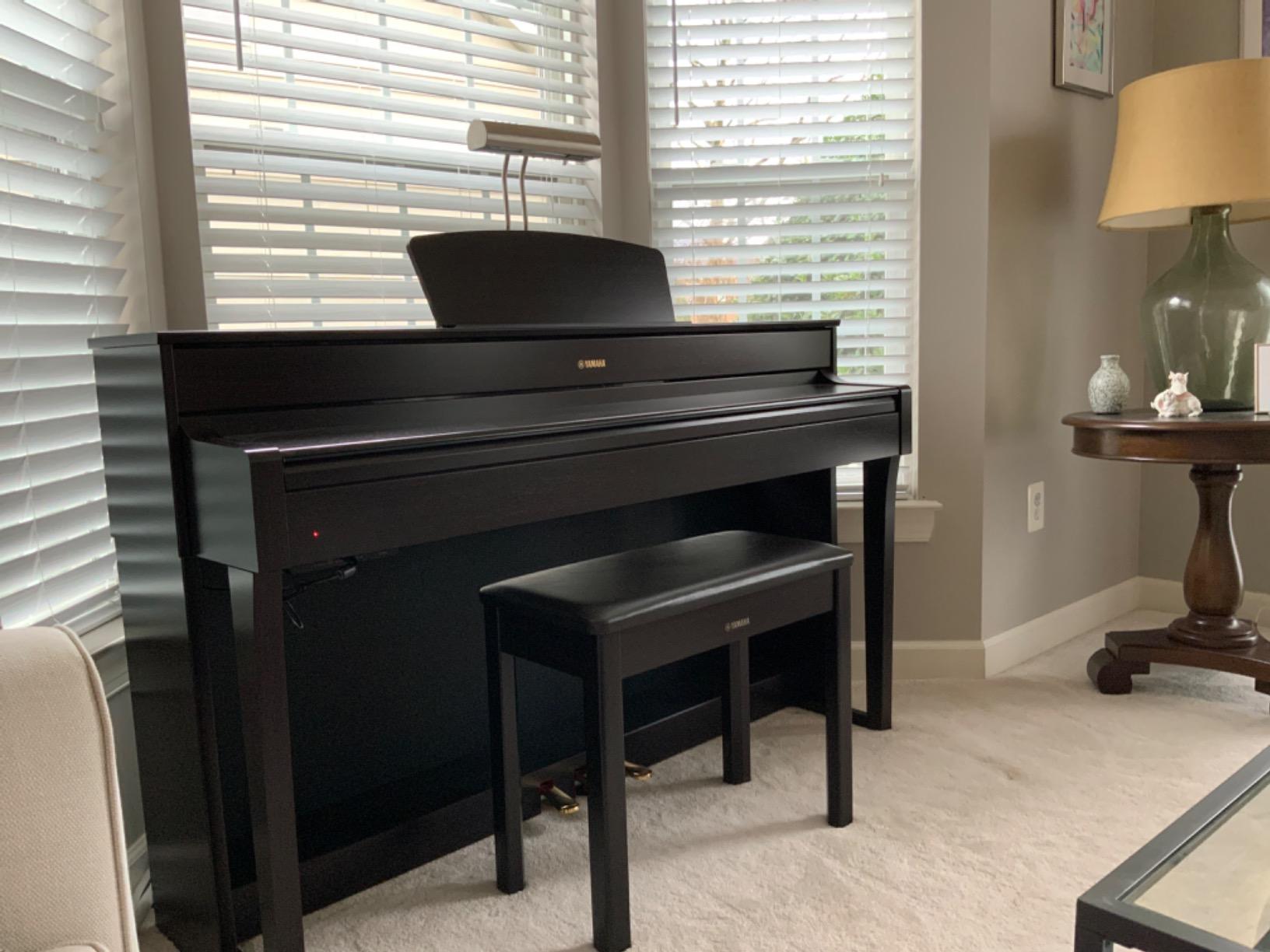 Yamaha YDP184 Console Digital Piano with Weighted 88-Key Graded Hammer 3 Action, CFX Concert Grand Piano Sound, Includes Bench (Dark Rosewood) customer photo 2