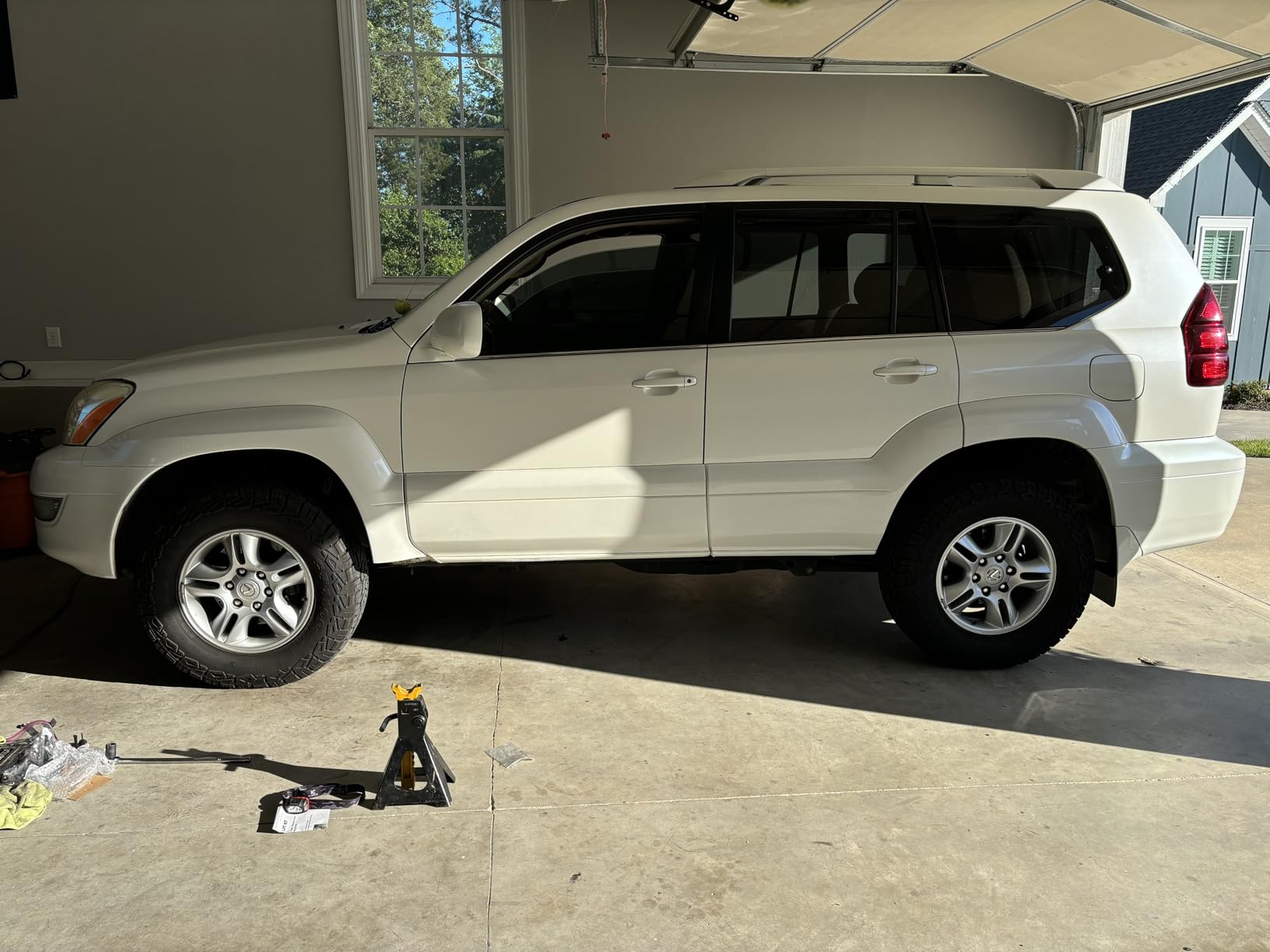 Dynofit 2 Inch Leveling Lift Kit for Toyota Tacoma (2005-2023), 4Runner (2003-2024) and FJ Curise (2007-2015), Raise Front Suspension 2in, Set of 2Pcs Forged Aluminum Strut Spacers Level Kit customer photo 1