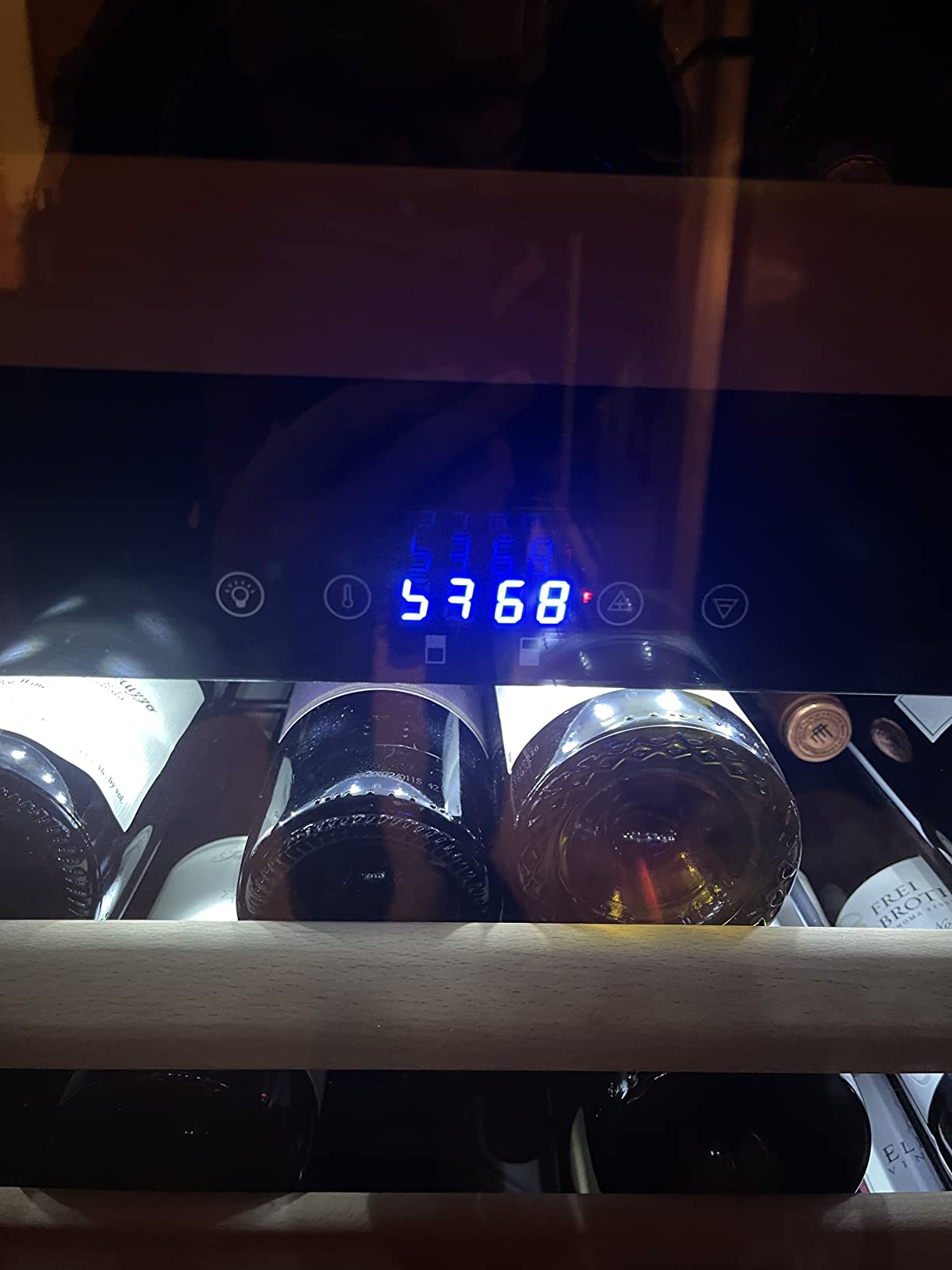 Whynter Wine Refrigerator, 92 Bottle, Large Capacity, Dual Zone, BWR-0922DZ customer photo 1