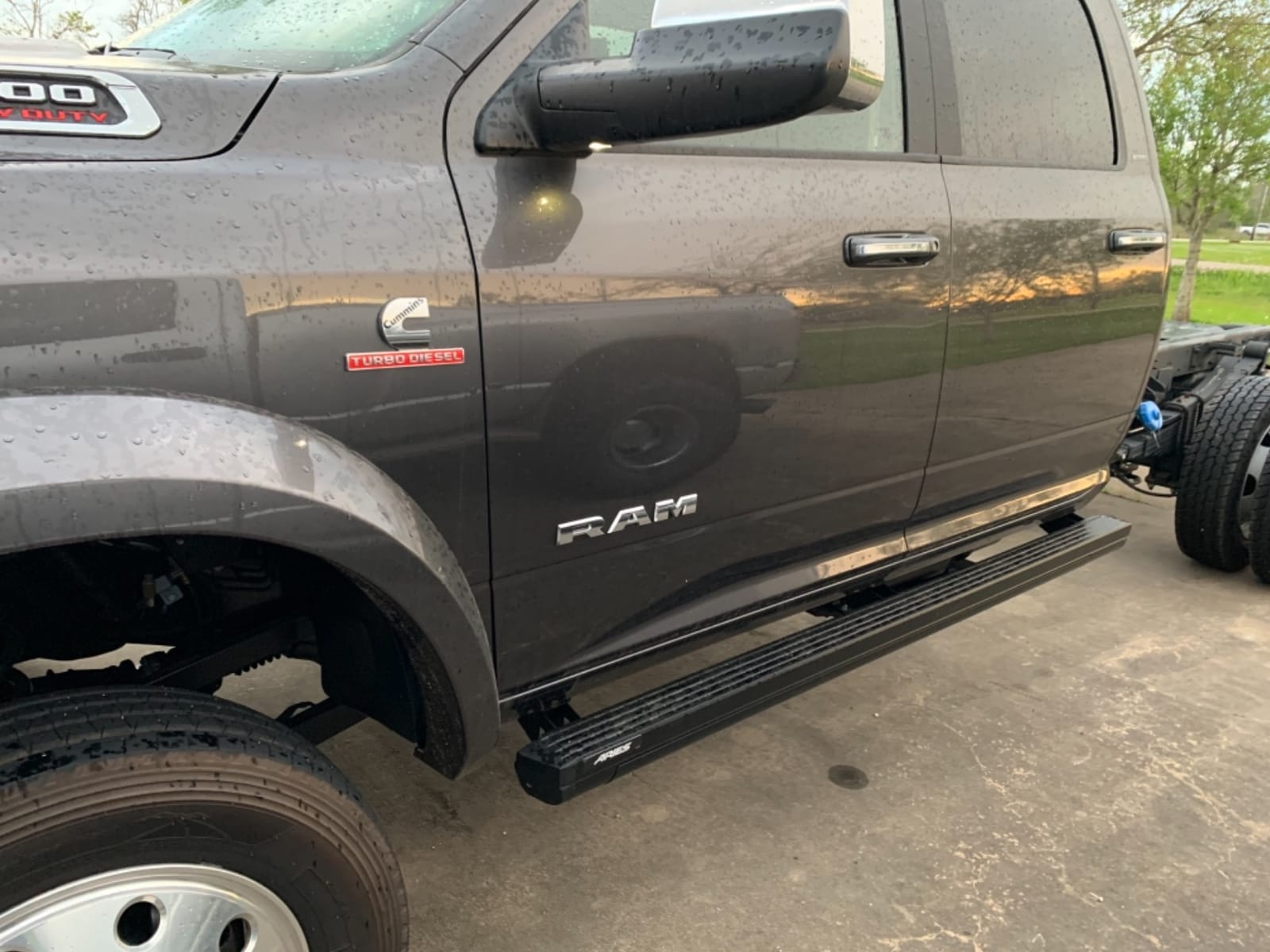 ARIES 3047912 ActionTrac 83.6-Inch Retractable Powered Running Boards, Fits Select Dodge, Ram 1500, 2500, 3500 Crew Cab customer photo 1