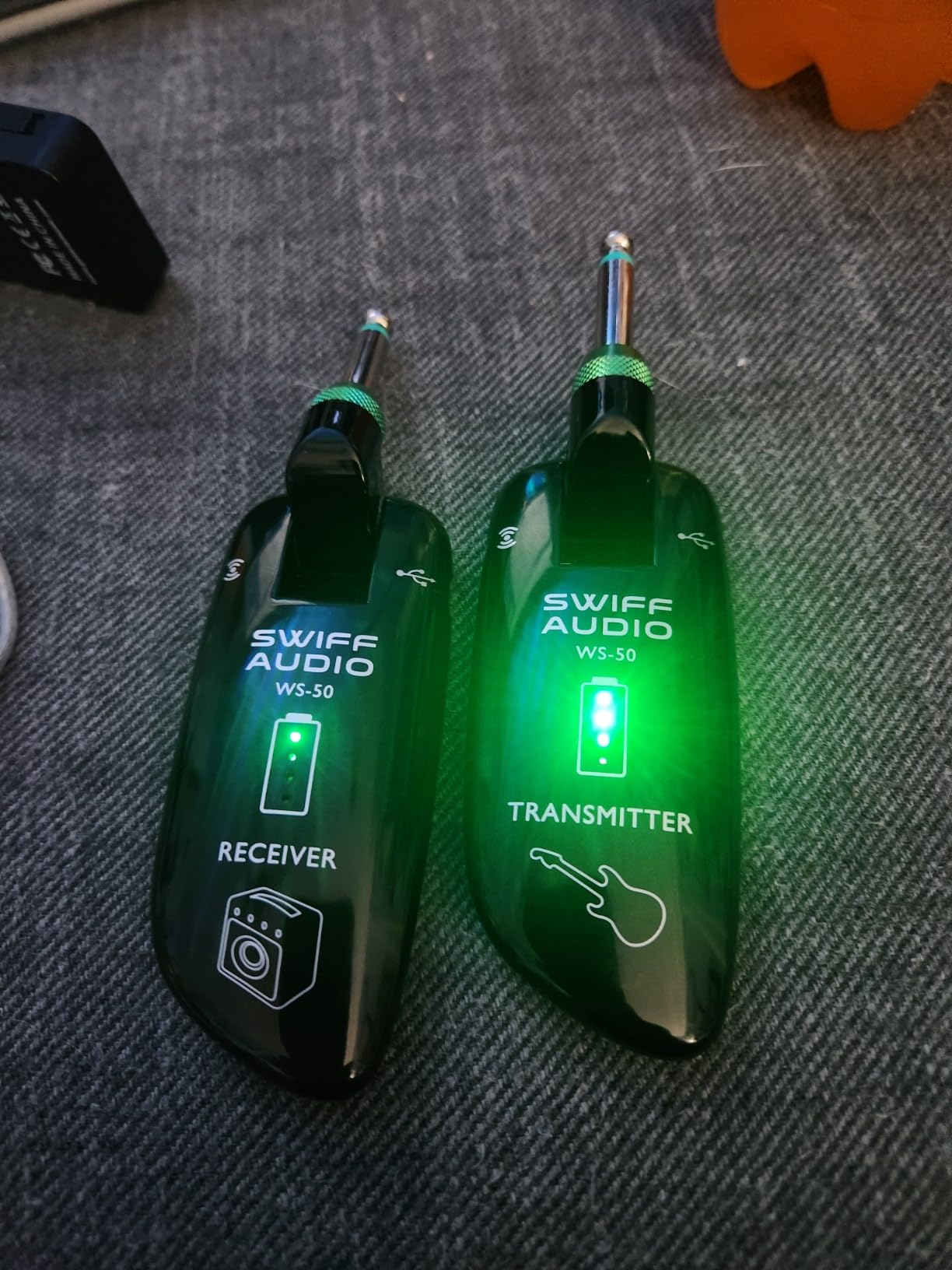 SWIFF Wireless Guitar System Rechargeable Wireless Guitar Transmitter Receiver Support Multi Channels and Long Battery Life for Electric Musical Instruments customer photo 2