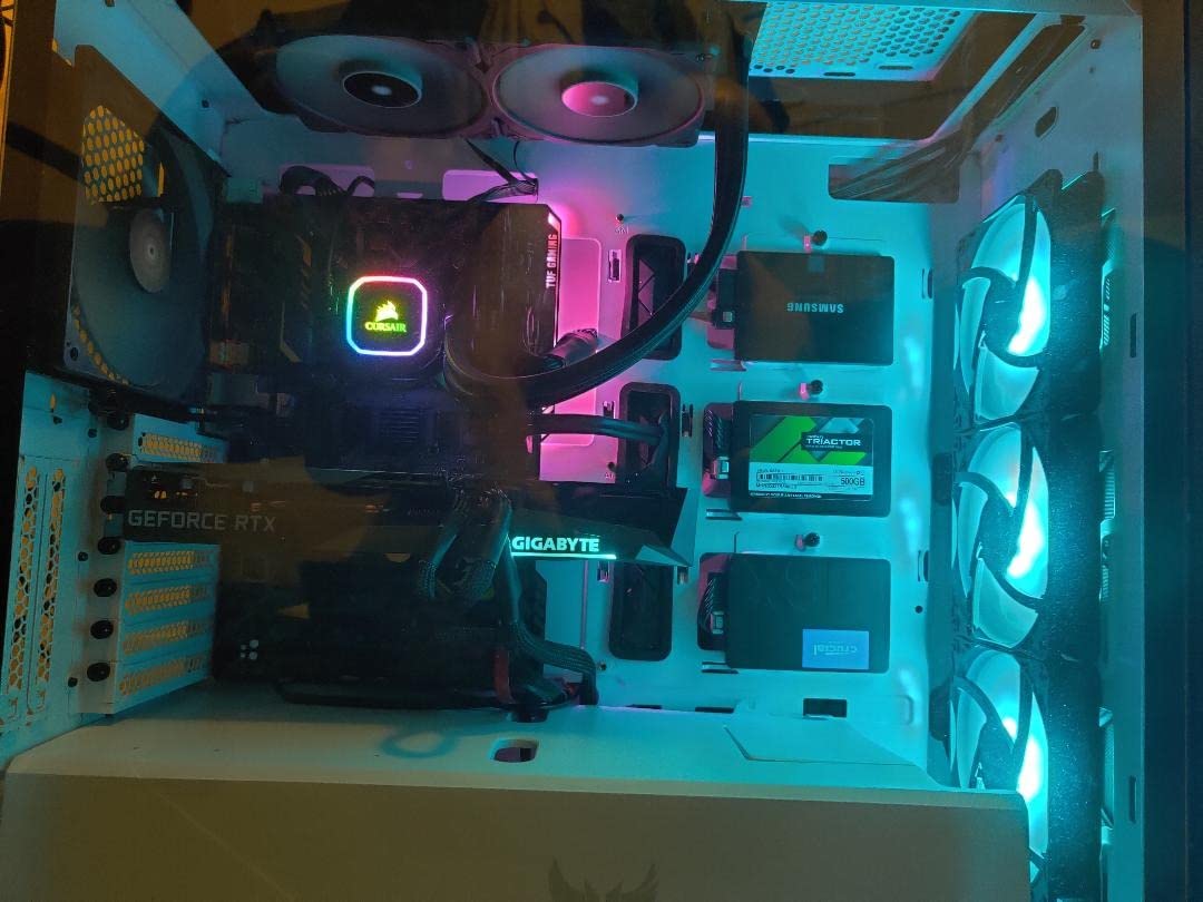 ASUS TUF Gaming GT501 E-ATX Full-Tower PC Case customer photo 2