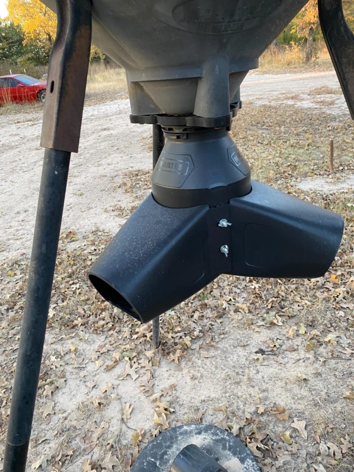 Moultrie Gravity Feeder Kit with Quick-Lock Adapter customer photo 1