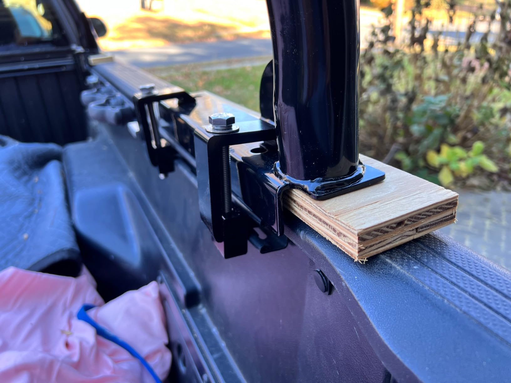 Model X31 800Ibs Capacity Extendable Steel Pick-Up Truck Ladder Rack Two-bar Set - Black customer photo 1