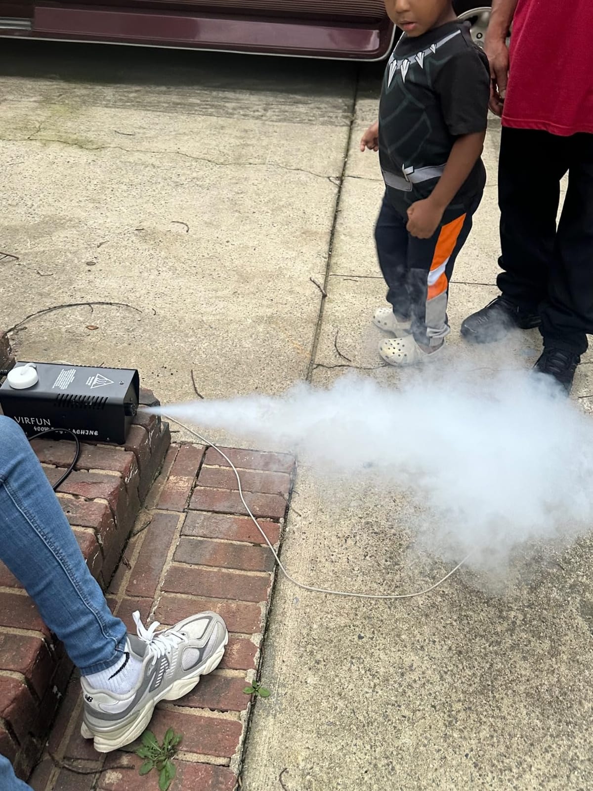VIRFUN Fog Machine, Smoke Machine with Remote Control for Halloween, Party customer photo 2