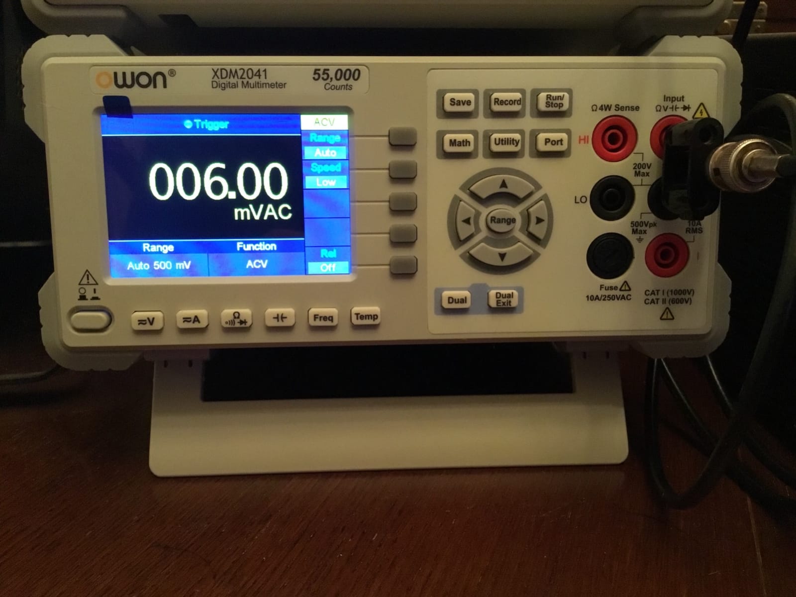 True RMS Bench Multimeter, 55000 Counts 3.7in Ac Dc customer photo 2