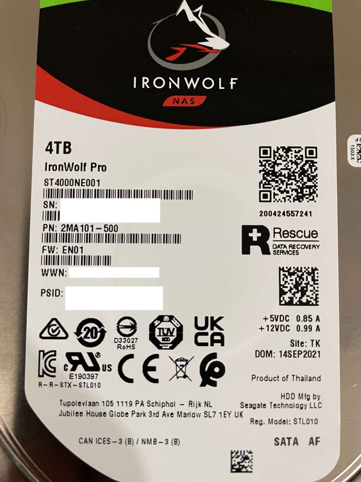 Seagate IronWolf Pro 4TB NAS Internal Hard Drive HDD – 3.5 Inch SATA 6Gb/s 7200 RPM 128MB Cache for RAID Network Attached Storage, Data Recovery Service – Frustration Free Packaging (ST4000NEZ01) customer photo 1