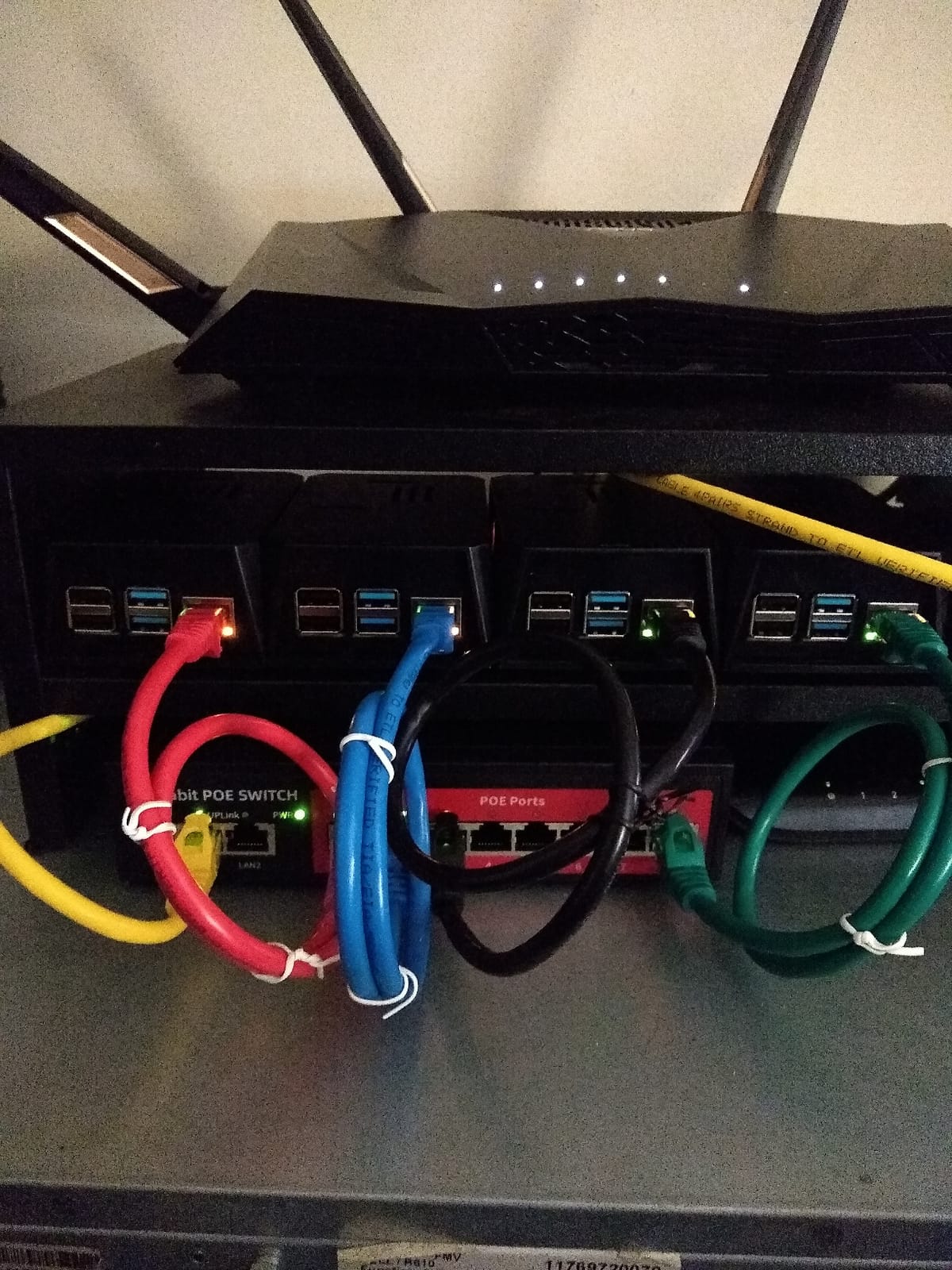 8 Port Gigabit PoE Switch with 2 Gigabit Uplink, 120W Built-in Power, 802.3af/at Compliant, Managed PoE+ Switch Support VLAN, QoS, Fanless Metal, Plug and Play(Desktop/Wall Mount) customer photo 2