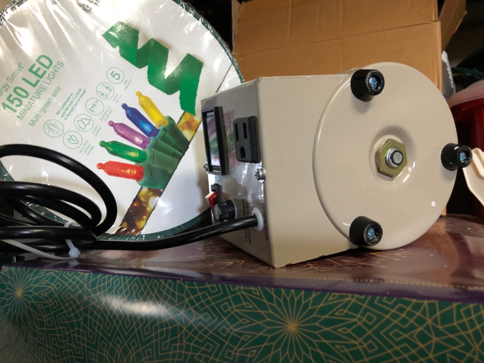 LVYUAN Variable Transformer Variable Voltage Regulator, 0-130V Output, 110V-120V Input, (2000VA) customer photo 1