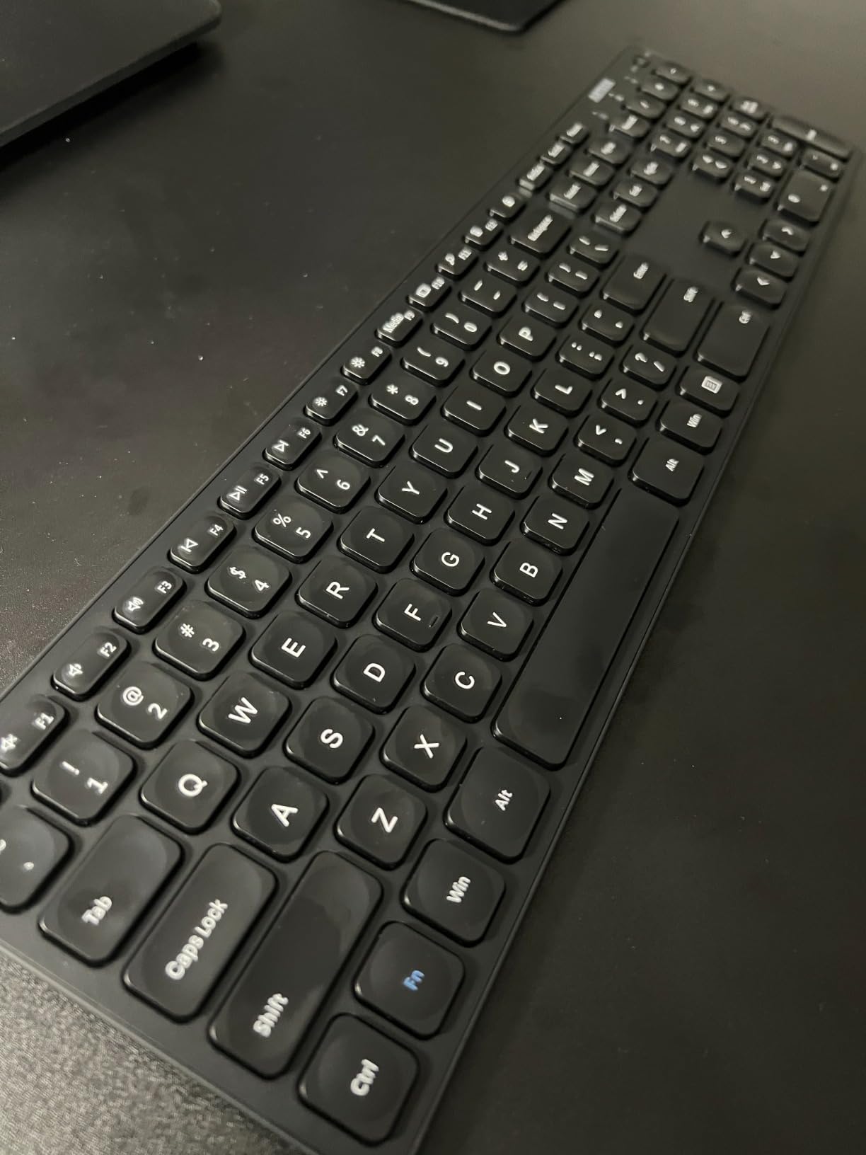 Arteck 2.4G Wireless Keyboard Ultra Slim Full Size Keyboard with Numeric Keypad and Media Hotkey for Computer/Desktop/PC/Laptop/Surface/Smart TV and Windows 10/8/ 7 Built-in Rechargeable Battery customer photo 2