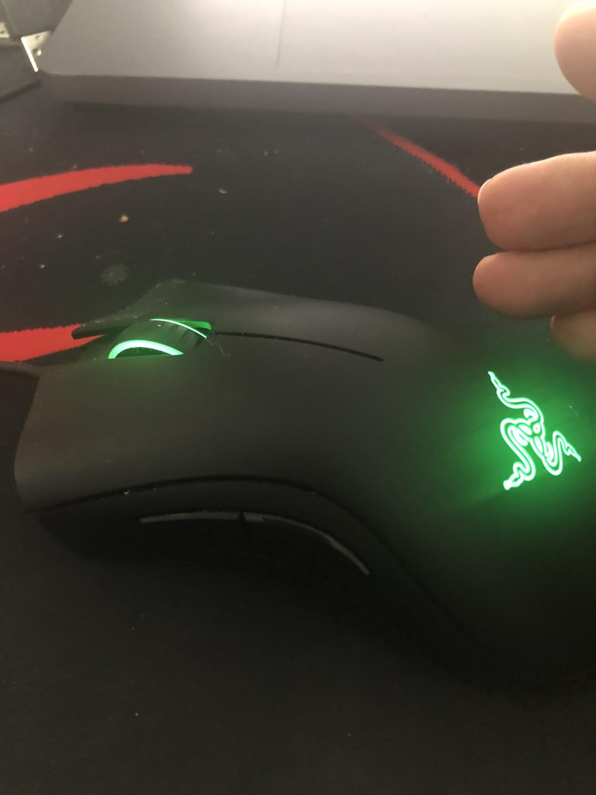Razer DeathAdder Essential Ergonomic Wired Gaming Mouse, Black customer photo 2