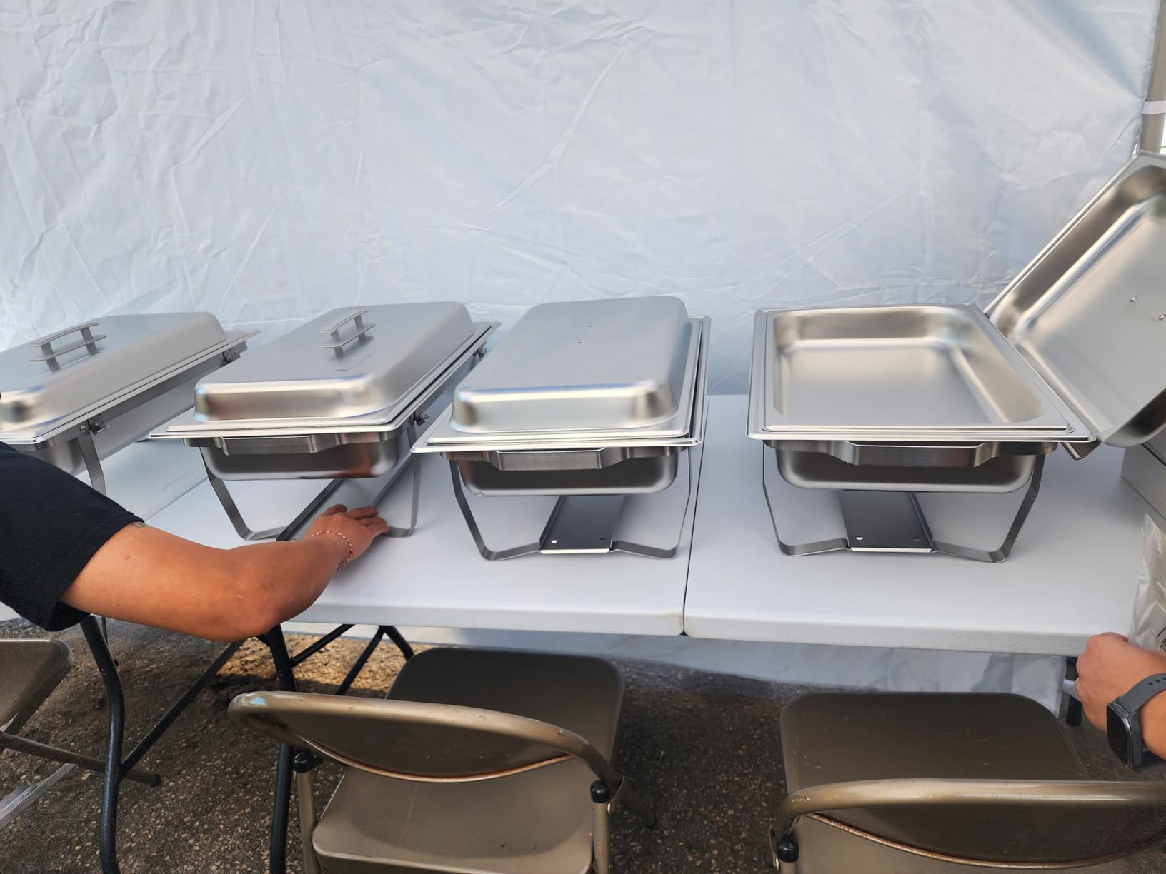 Alpha Living 4 Pack Chafing Dish Full Set – Stainless Steel Catering Chafer with Lids, Pans & Fuel Holders – Buffet Food Warmers for Parties, Events & Weddings – Alpine Gray Handles customer photo 2