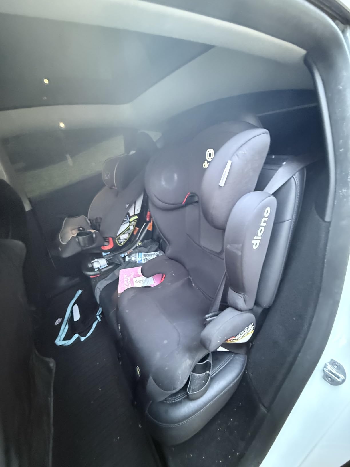 Diono Cambria 2 XL, Dual Latch Connectors, 2-in-1 Belt Positioning Booster Seat, High-Back to Backless Booster, Space and Room to Grow, 7 Headrest Positions, 8 Years 1 Booster Seat, Black customer photo 2