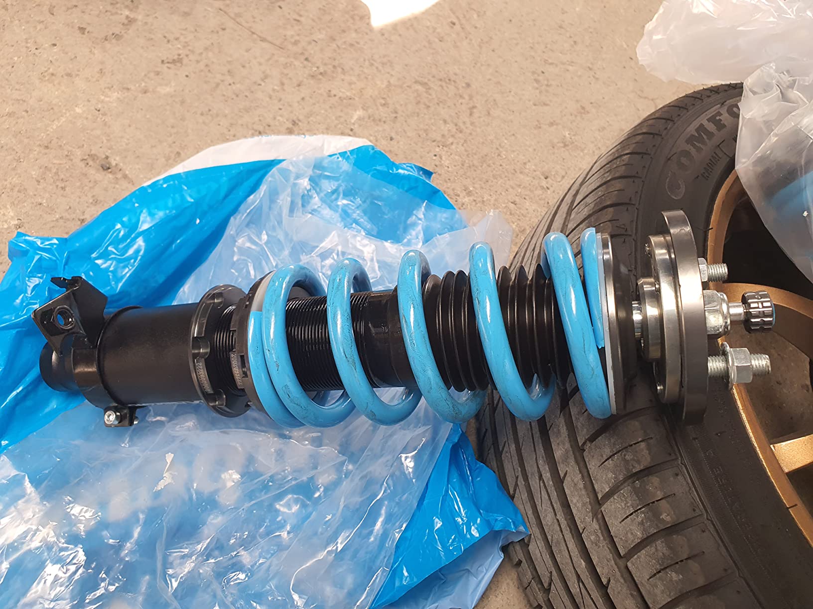 maXpeedingrods Coilovers for Honda Civic 1988-2000, CRX del Sol 1992-1995 customer photo 2