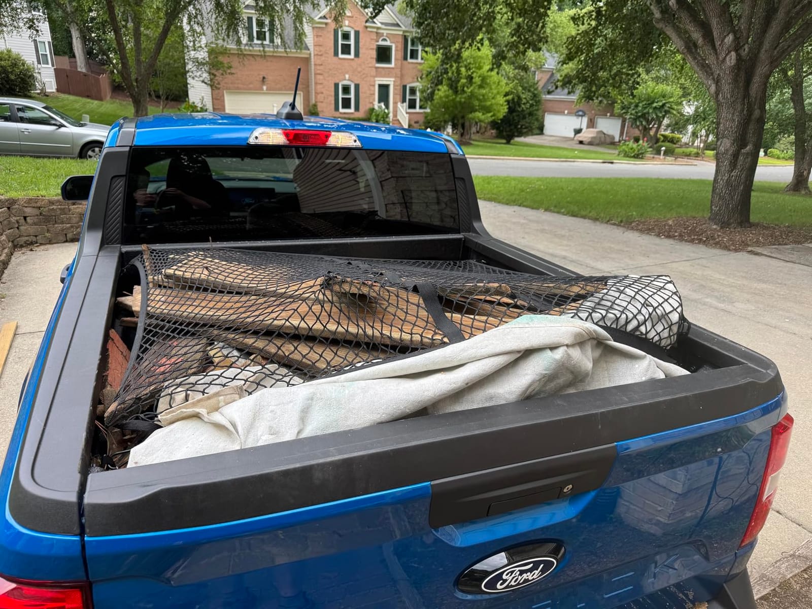 Highly Elastic Cargo Net, Simple Truck Bed Cargo Mesh Organizer, Suitable for 5ft - 6ft Standard Bed Trucks, 4'x4' Stretches to 7'x7' (Single Layer) customer photo 2