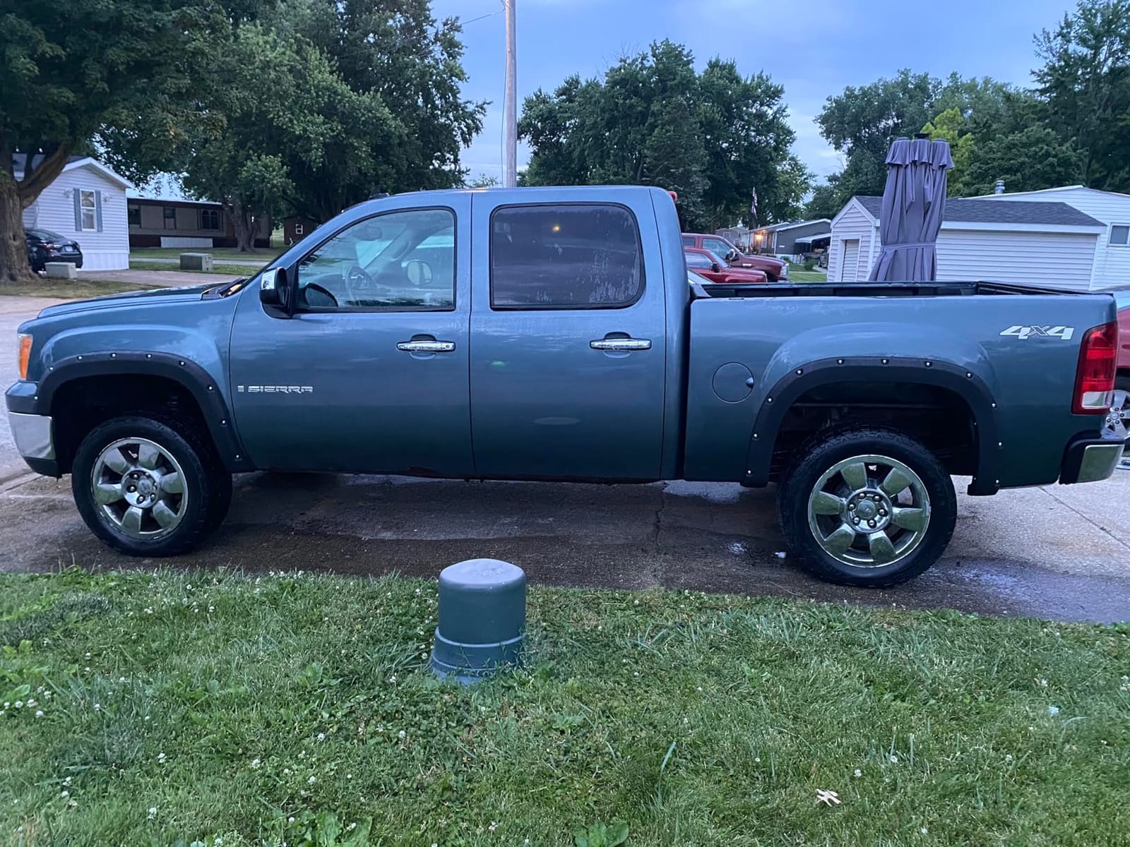 PIT66 Fender Flares, Compatible With Chevy Silverado 1500 07-13/Silverado 07-14 2500 HD 3500 HD (Fit for 6.5/8 ft, NOT for 5.8ft,Not Fit GMC Sierra) Paintable Smooth Matte Black Pocket Riveted Style customer photo 1