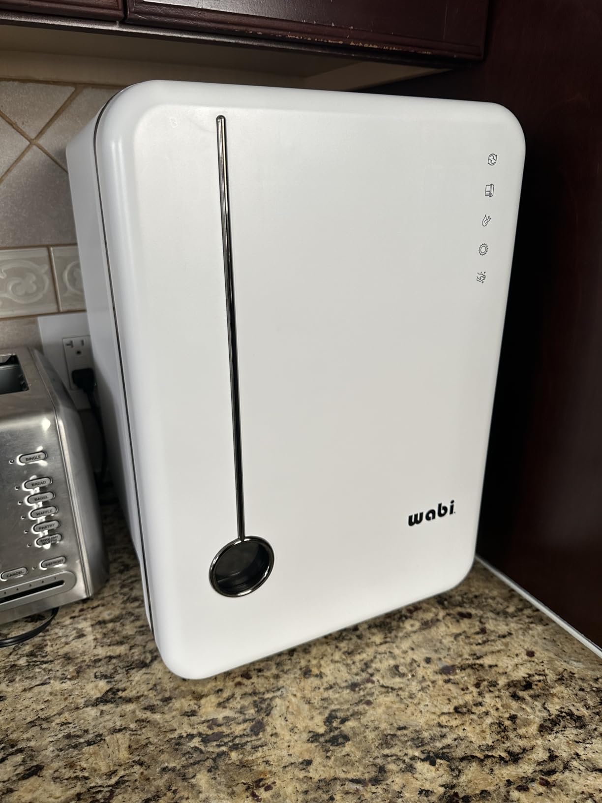 Wabi UVC LED Sanitizer & Dryer Ultra (White + Gunmetal Trim) customer photo 2