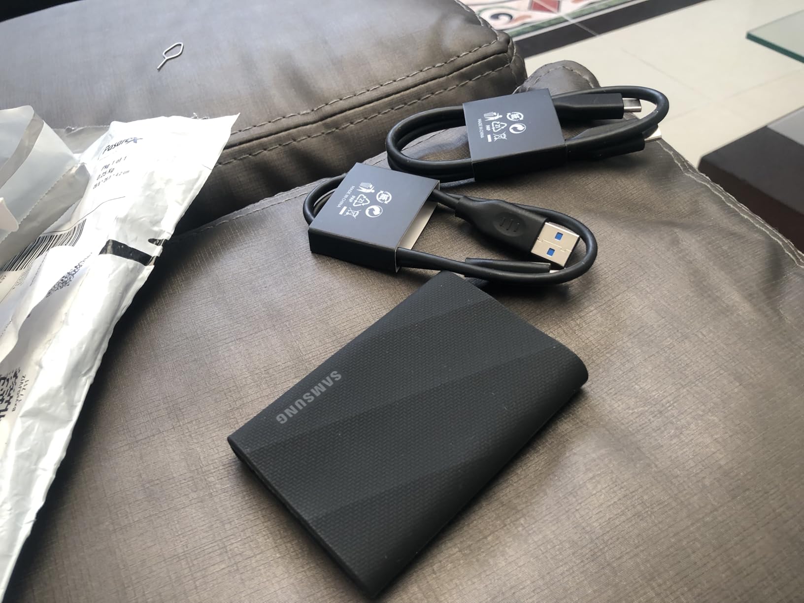 Samsung T9 Portable SSD 2TB, USB 3.2 Gen 2x2 External SSD, Up to 2,000 MB/s customer photo 1