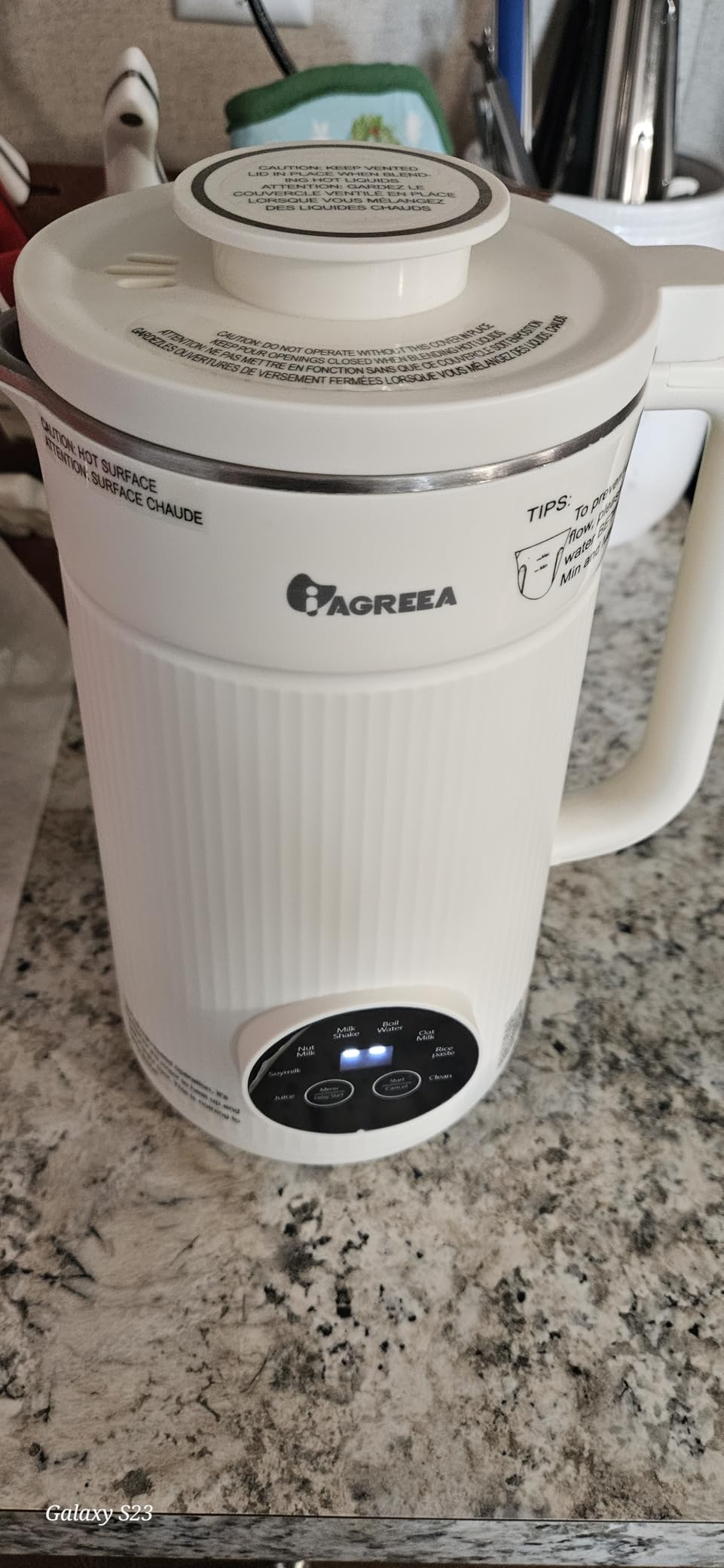 IAGREEA Nut Milk Maker Machine, 35oz Soy/Almond/Oat Milk/Juice Maker, White customer photo 2