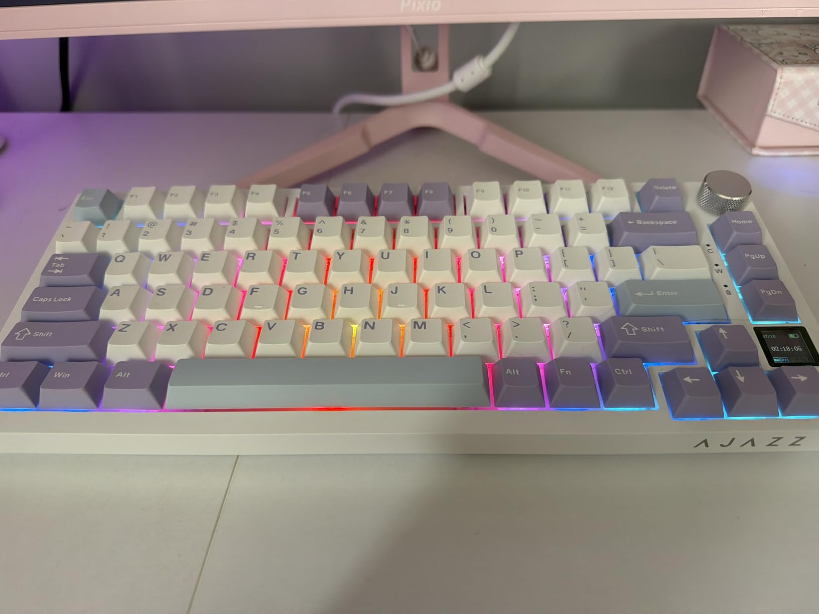 EPOMAKER Ajazz AK820 Pro Wireless Mechanical Keyboard with TFT Display&Knob customer photo 1
