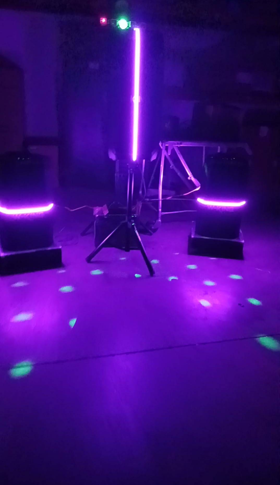 KeoBin 6-in-1 DJ Light with Stand, RGBW Disco Lights, Strobes, Laser Light customer photo 2