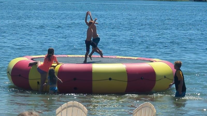 VEVOR Inflatable Water Bouncer, 17ft Recreational Water Trampoline, Portable Bounce Swim Platform with 5-Step Ladder & Electric Air Pump, Kids Adults Floating Rebounder for Pool, Lake, Water Sports customer photo 1